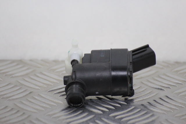 Hyundai i20 Windscreen Wash Water Bottle Motor (2021)
