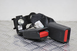 Hyundai i20 Seat Belt Buckle Lock Centre Rear 