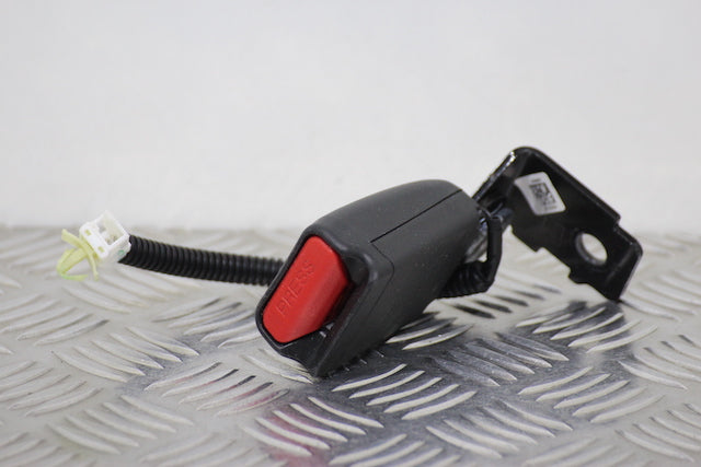 Hyundai i20 Seat Belt Buckle Lock Rear Passengers Side 