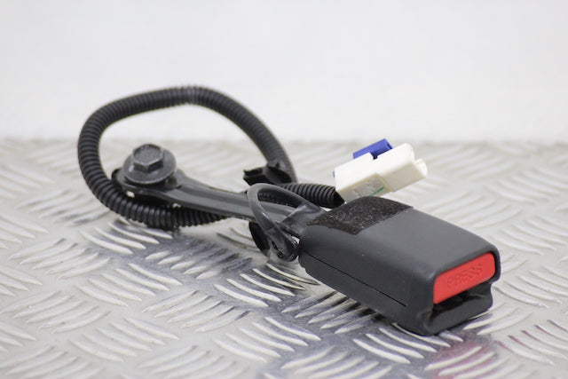 Hyundai i20 Seat Belt Buckle Lock Front Passengers Side 