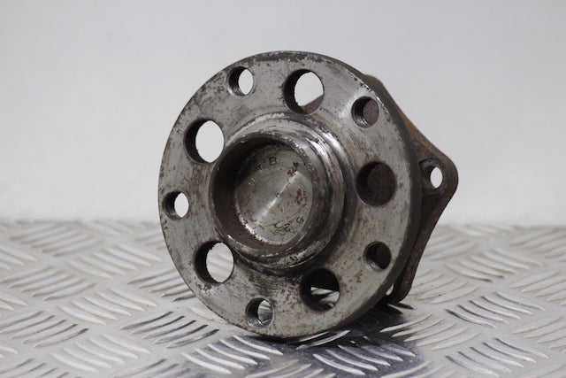 Volkswagen Passat Hub with Bearing Rear Passengers Side 
