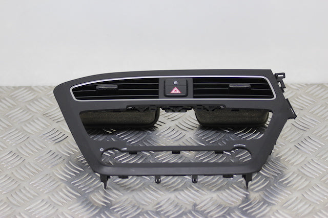 Hyundai i20 Dashboard Airvent Center 