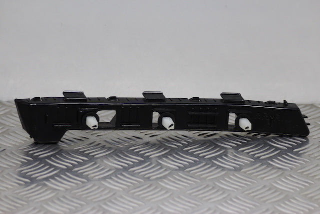 Hyundai i20 Bumper Support Bracket Drivers Side 