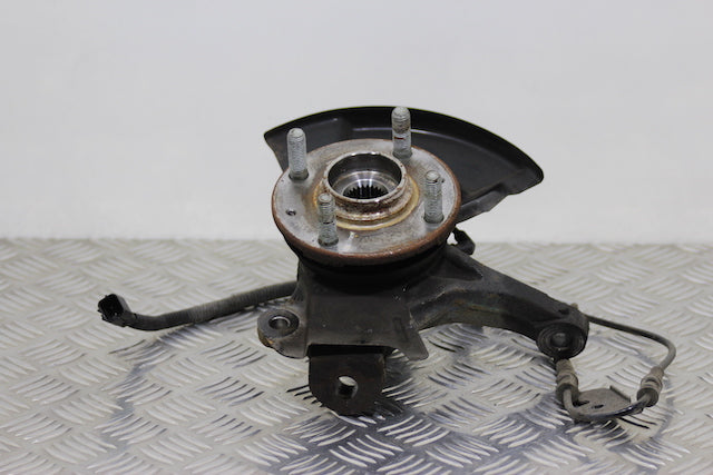 Hyundai i20 Stub Axle with Hub and Bearing Front Passengers Side 