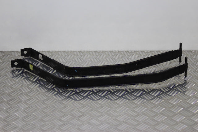 Hyundai i20 Fuel Tank Straps 