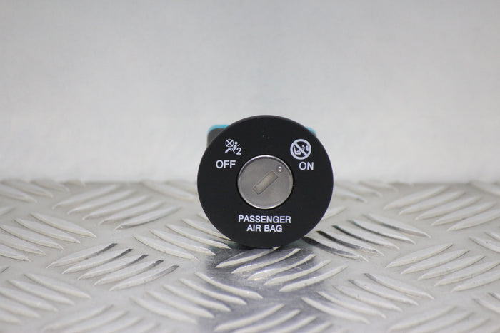 Hyundai i20 Airbag Switch Front Passengers Side 