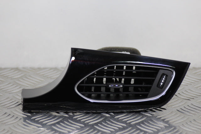 Opel Astra Dashboard Airvent Drivers Side 