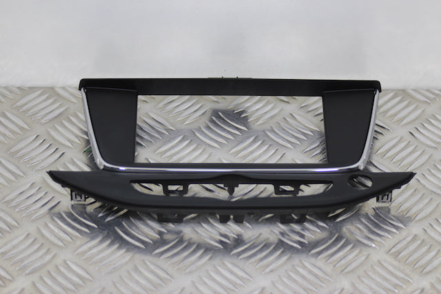 Opel Astra Radio Cd Surround Trim 