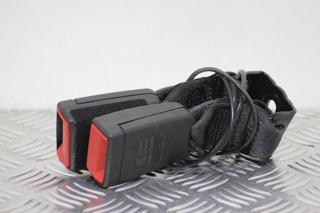 Opel Astra Seat Belt Buckle Lock Centre Rear (2021)