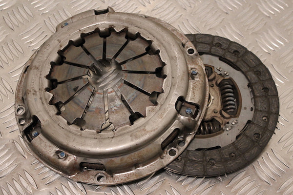 Toyota Auris Clutch Pressure Plate and Disc (2011) - 1