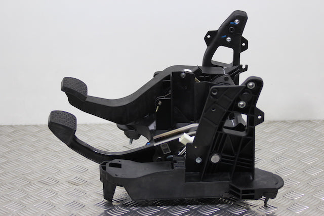 Opel Astra Brake Pedal 