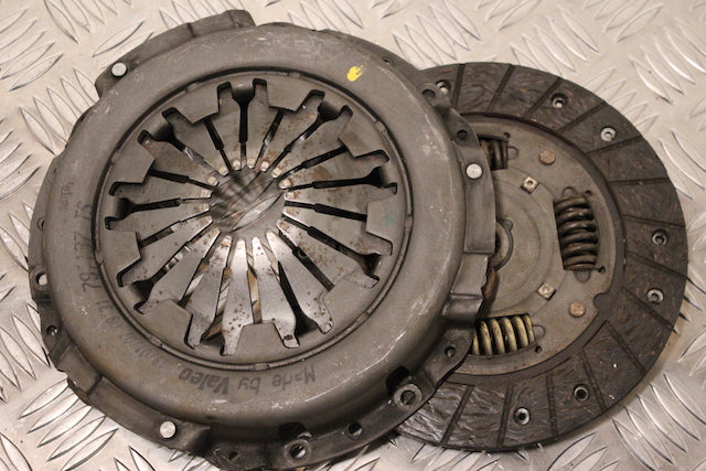 Fiat Stilo Clutch Pressure Plate and Disc (2003)