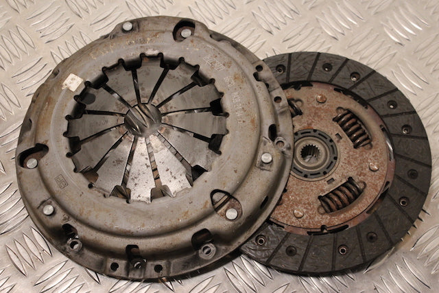 Fiat Punto Clutch Pressure Plate and Disc 