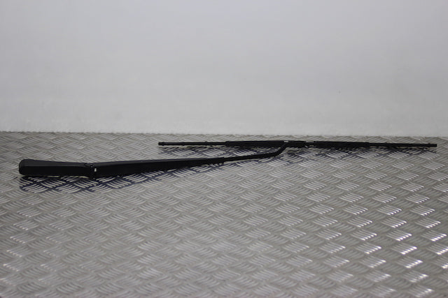 Ford Focus Wiper Front Drivers Side 