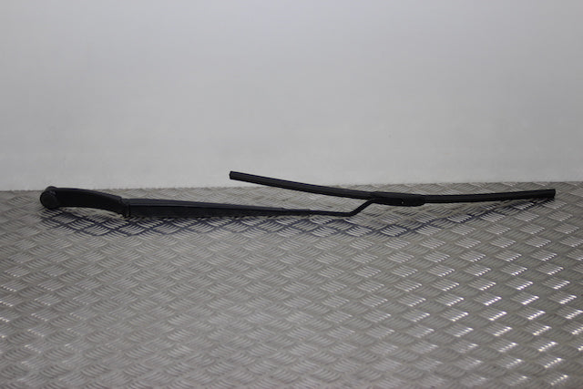 Hyundai iX35 Wiper Front Drivers Side 
