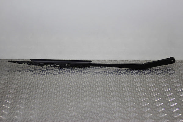 Nissan Micra Wiper Front Drivers Side (2001) - 1