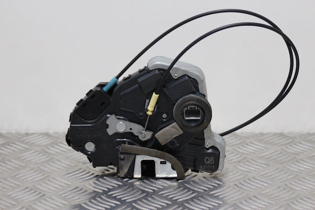 Toyota Rav4 Door Lock Assembly Front Drivers Side 