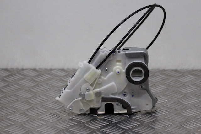 Toyota Yaris Door Lock Assembly Front Drivers Side 