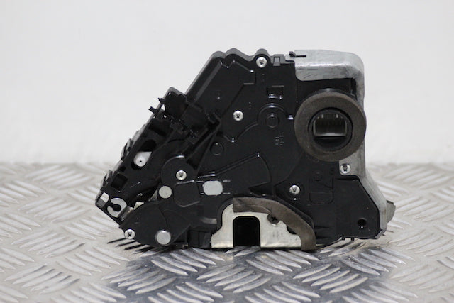 Toyota Yaris Door Lock Assembly Front Drivers Side 