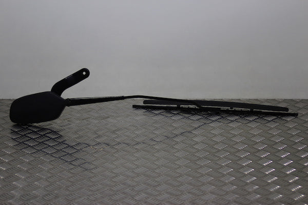 Peugeot 206 Wiper Front Drivers Side (2004) - 1