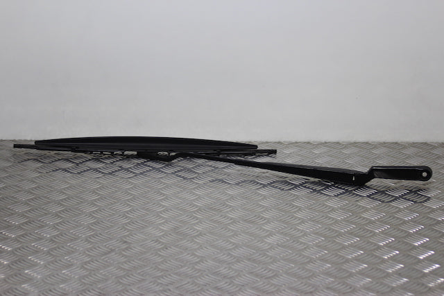 Volkswagen Golf Mk4 Wiper Front Drivers Side 