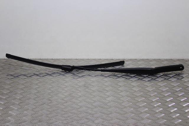 Volkswagen Polo Wiper Front Drivers Side 