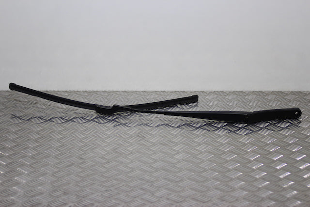 Volkswagen Golf Wiper Front Drivers Side 