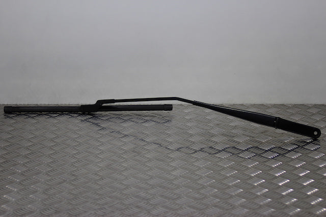 Volkswagen Golf Wiper Front Passengers Side 
