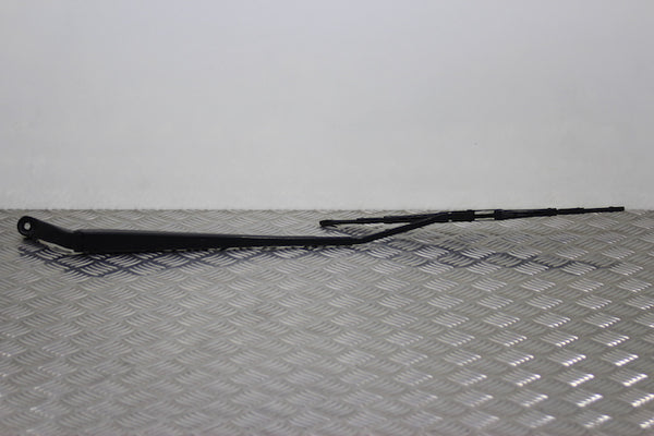 Toyota Avensis Wiper Front Passengers Side (2008) - 1