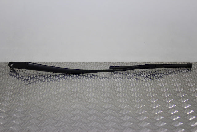 Toyota Yaris Wiper Front Passengers Side 