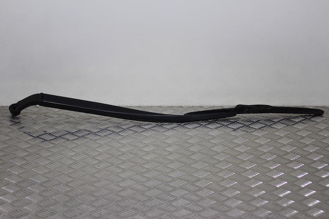 Toyota Prius Wiper Front Passengers Side 