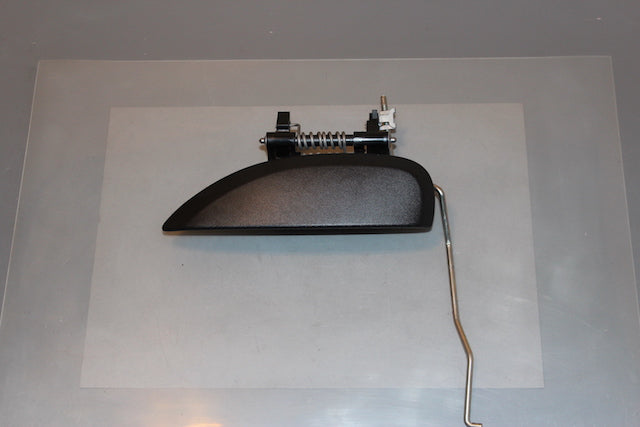 Dacia Sandero Door Handle Outer Front Passengers Side (2015)