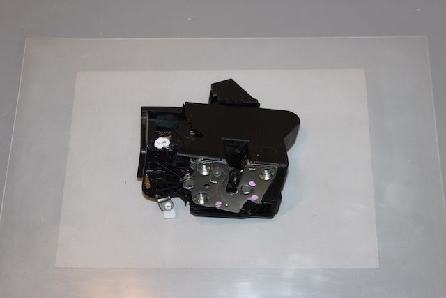 Dacia Sandero Door Lock Assembly Front Drivers Side 