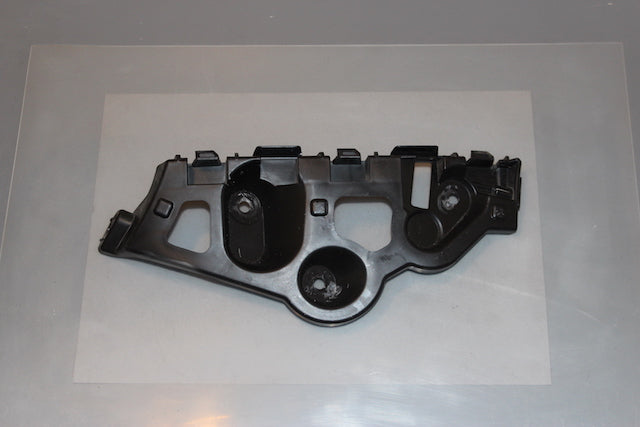 Dacia Sandero Bumper Support Bracket Drivers Side 