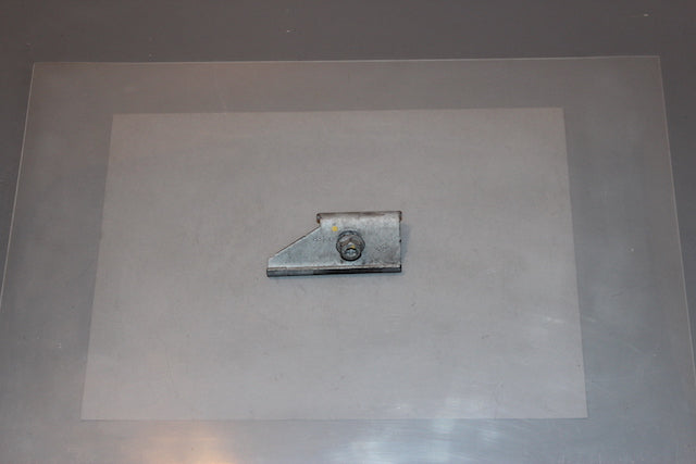 Dacia Sandero Battery Clamp (2015)