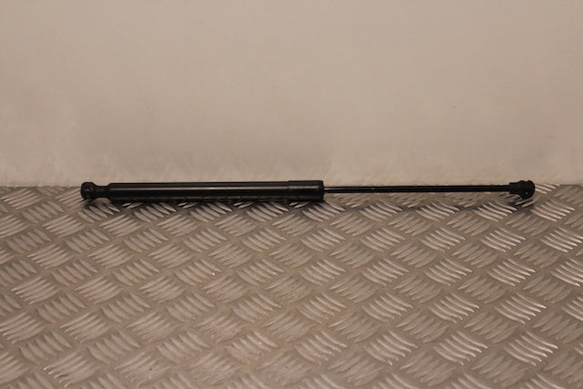 Dacia Sandero Tailgate Strut Passengers Side (2015)