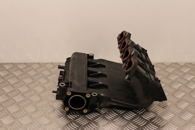 Dacia Sandero Manifold Inlet (2015)