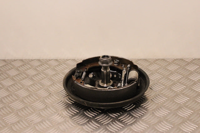 Dacia Sandero Brake Plate with Shoes and Cylinder Rear Left 