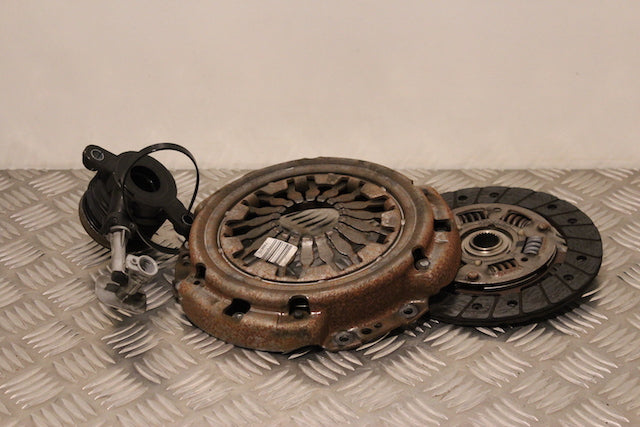 Dacia Sandero Clutch Pressure Plate and Disc (2015)
