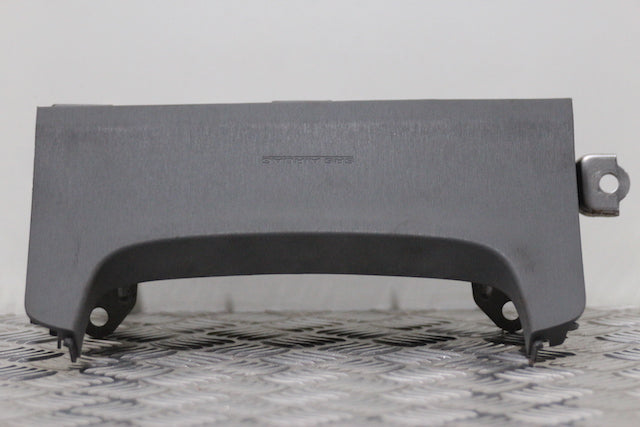 Toyota Prius Knee Airbag (2010)