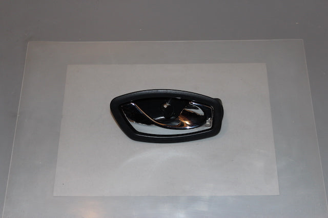 Renault Captur Door Handle Inner Front Drivers (2014)