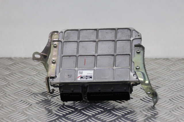 Toyota Avensis Engine Ecu 