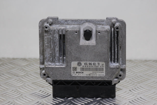 Skoda Octavia Engine Ecu (2010)