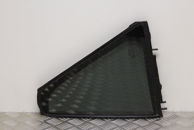 Toyota Avensis Door Quarter Window Glass Rear Passengers Side 