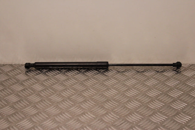 Renault Captur Tailgate Strut Drivers Side 