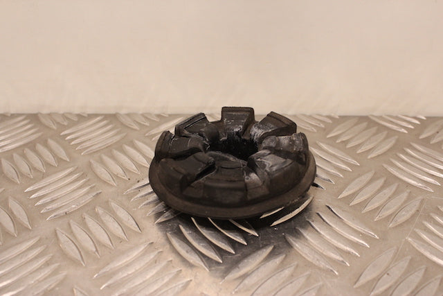 Renault Captur Coil Spring Rubbers Rear Passengers Side 