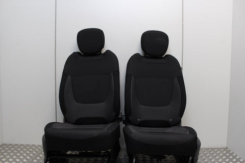 Renault Captur Seat Front x2 2014