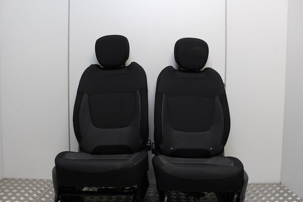 Renault Captur Seat Front x2 (2014) - 1