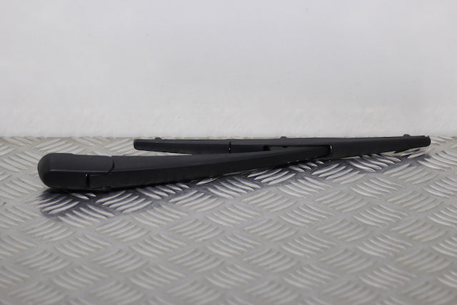 Suzuki Swift Wiper Arm Rear 