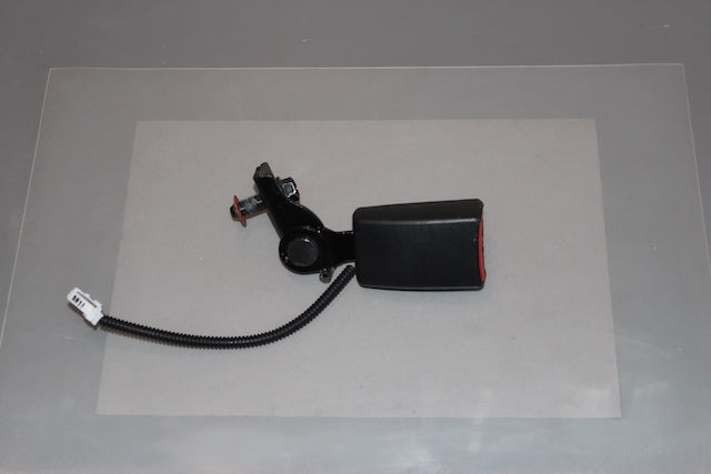 Kia Ceed Seat Belt Buckle Lock Rear Drivers Side (2013)